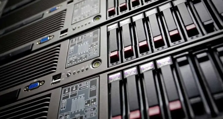 RAID 5 SSD avantatges per a l'allotjament web